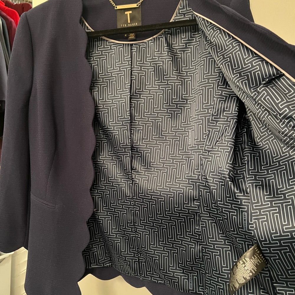 Ted Baker Navy Scalloped-Edge Open-Front Blazer - Picture 3 of 7